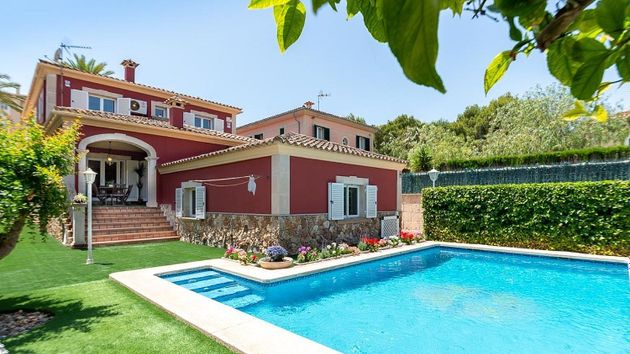 Foto 1 de Venta de casa en Can Pastilla - Les Meravelles - S'Arenal de 5 habitaciones con terraza y piscina