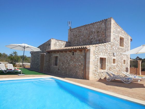 Foto 1 de Casa en alquiler en Llubí de 4 habitaciones con terraza y piscina