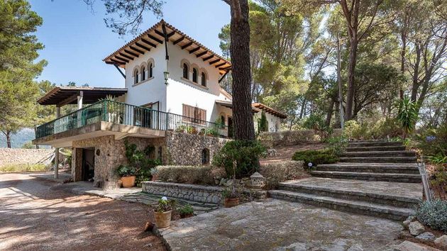 Foto 1 de Casa en venta en Puigpunyent de 3 habitaciones con terraza y piscina