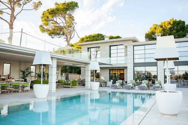Foto 1 de Casa en lloguer a Costa d'En Blanes de 6 habitacions amb terrassa i piscina