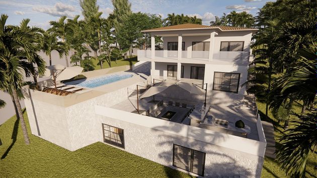 Foto 1 de Casa en alquiler en Es Camp de Mar de 3 habitaciones con terraza y piscina