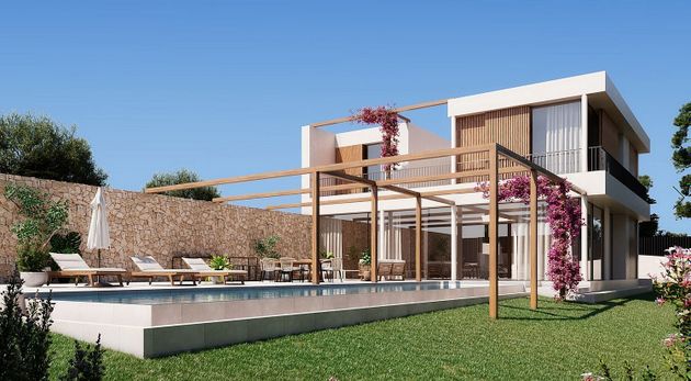 Foto 2 de Xalet en venda a calle Falco de 4 habitacions amb terrassa i piscina