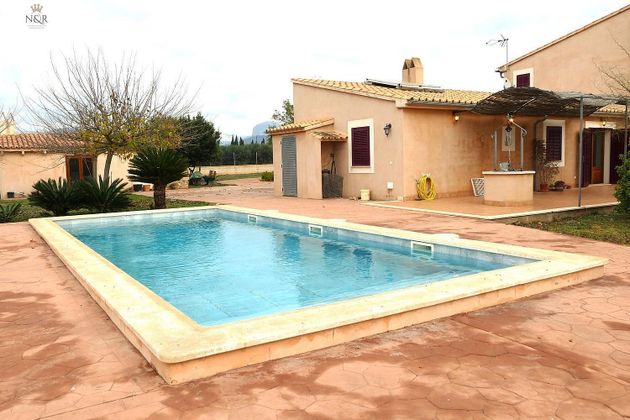 Foto 2 de Chalet en venta en Consell de 4 habitaciones con terraza y piscina