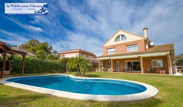 Foto 1 de Venta de casa rural en L'Aragai - Prat de Vilanova de 5 habitaciones con terraza y piscina