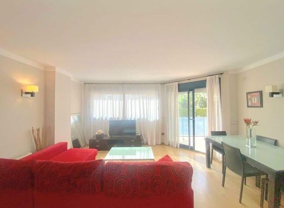 Foto 2 de Piso en venta en Marina Botafoc - Platja de Talamanca de 2 habitaciones con terraza y aire acondicionado