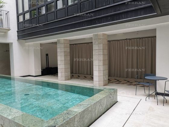 Foto 1 de Dúplex en venda a calle Impremta de 2 habitacions amb terrassa i piscina