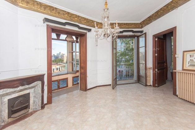 Foto 1 de Pis en venda a plaza D'espanya de 5 habitacions amb terrassa i garatge