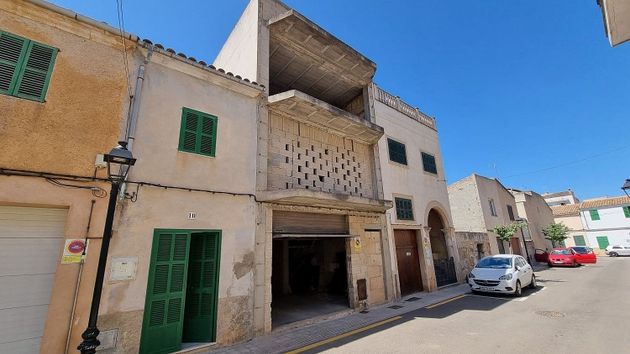 Foto 1 de Casa adossada en venda a calle Mossen Bartomeu Caldentey de 7 habitacions amb terrassa i garatge
