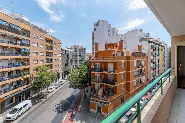 Foto 1 de Pis en venda a calle Vasco Da Gama de 3 habitacions amb balcó i aire acondicionat