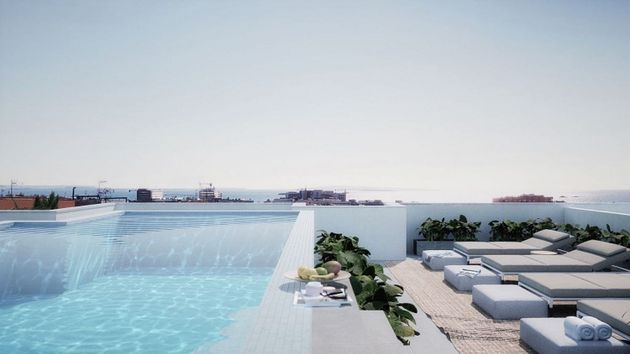 Foto 2 de Ático en venta en calle De la Vénda Des Cavallers de 3 habitaciones con terraza y piscina