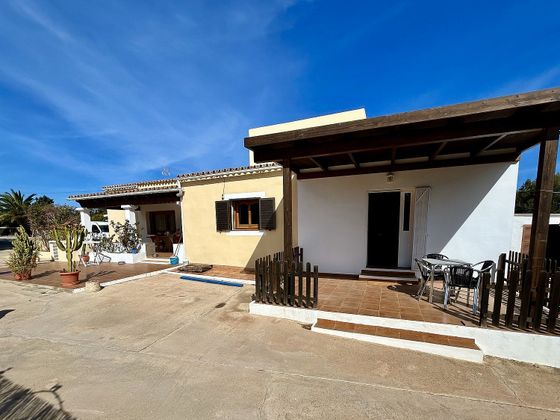 Foto 2 de Venta de chalet en Formentera de 5 habitaciones con terraza y garaje