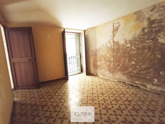 Foto 2 de Dúplex en venta en La Llotja - Sant Jaume de 7 habitaciones con balcón