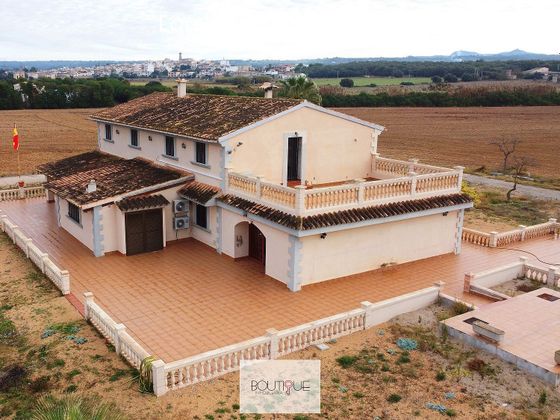 Foto 1 de Casa rural en venta en calle Diseminado Sant Jordi de 6 habitaciones con terraza y piscina