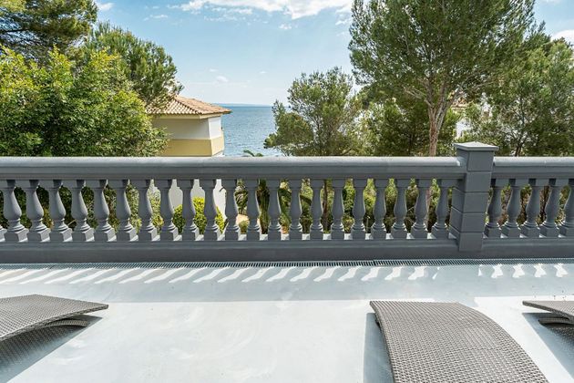 Foto 2 de Venta de chalet en Cala Vinyes de 7 habitaciones con piscina y balcón