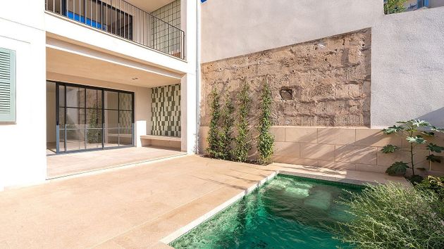 Foto 1 de Casa en venda a El Terreno de 4 habitacions amb terrassa i piscina