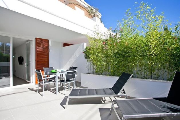 Foto 1 de Pis en venda a Port d'Andratx de 2 habitacions amb terrassa i piscina