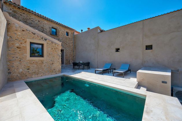 Foto 1 de Venta de casa en Calvià de 2 habitaciones con terraza y piscina
