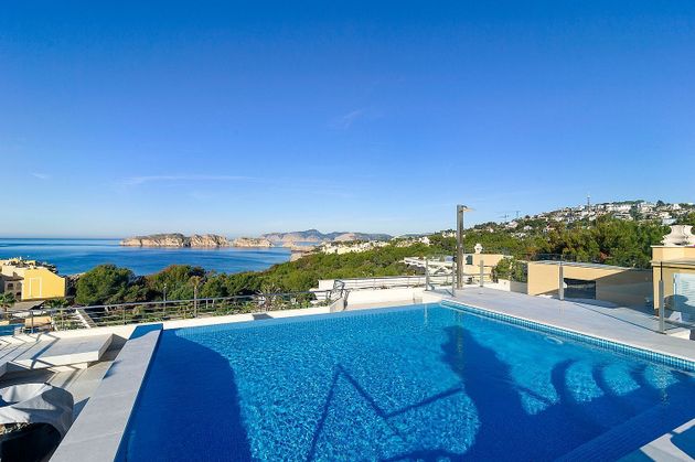 Foto 2 de Ático en venta en Santa Ponça de 3 habitaciones con terraza y piscina