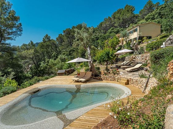 Foto 1 de Casa rural en venda a Puigpunyent de 6 habitacions amb terrassa i piscina