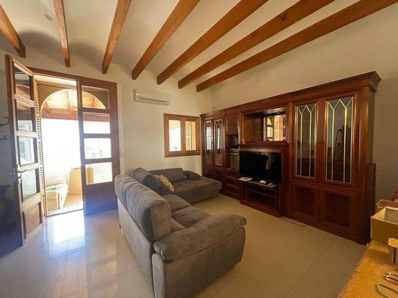 Foto 1 de Casa en venta en S'Arenal-Son Verí de 3 habitaciones con terraza y jardín
