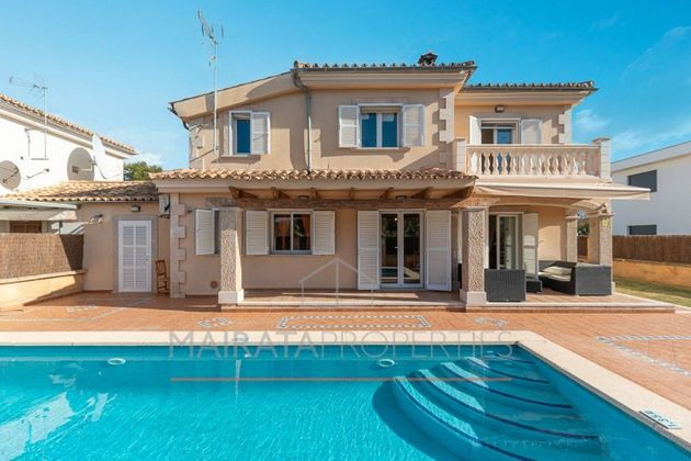 Foto 2 de Casa en venta en Port d'Alcúdia - Platja d'Alcúdia de 4 habitaciones con piscina y jardín