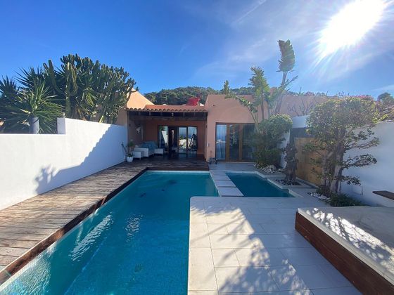 Foto 2 de Casa en alquiler en Cala Vedella - Cala Tarida - Cala Conta de 3 habitaciones con terraza y piscina