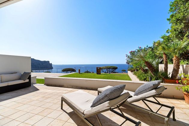 Foto 1 de Piso en venta en Port d'Andratx de 2 habitaciones con terraza y piscina