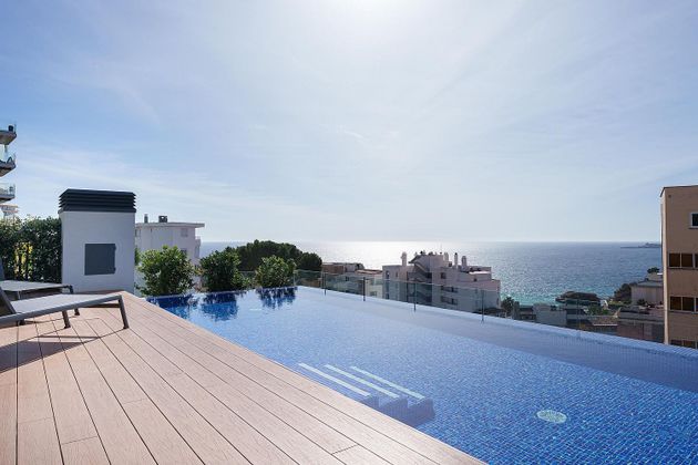 Foto 1 de Ático en venta en Cala Major de 3 habitaciones con terraza y piscina