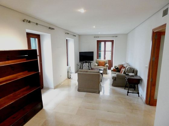 Foto 2 de Alquiler de piso en La Seu - Cort - Monti-sión de 2 habitaciones con garaje y muebles