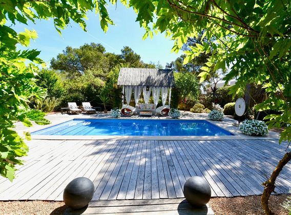 Foto 2 de Casa en venda a Sol de Mallorca de 4 habitacions amb terrassa i piscina