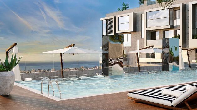 Foto 2 de Piso en venta en Llevant - La Soledat Sud de 2 habitaciones con terraza y piscina