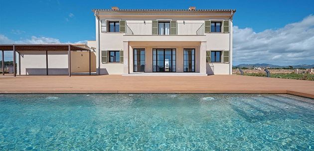 Foto 1 de Casa rural en venda a S'Illot-Cala Morlanda de 4 habitacions amb terrassa i piscina