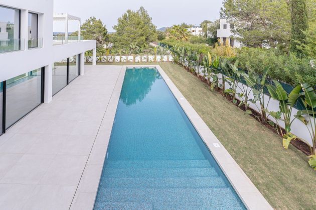 Foto 2 de Venta de chalet en calle Ibiza San José de 4 habitaciones con terraza y piscina