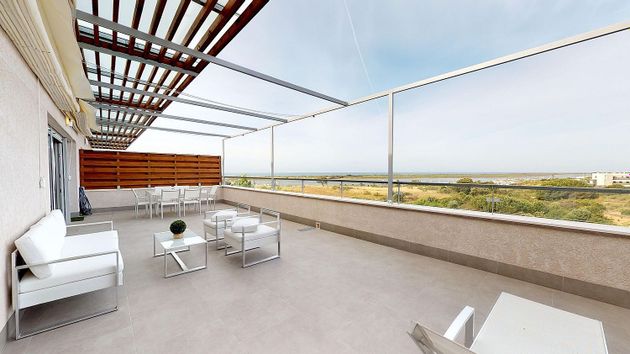Foto 1 de Alquiler de ático en Cartaya de 2 habitaciones con terraza y piscina