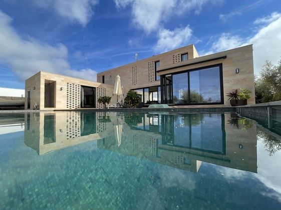Foto 1 de Xalet en venda a Campos de 4 habitacions amb terrassa i piscina