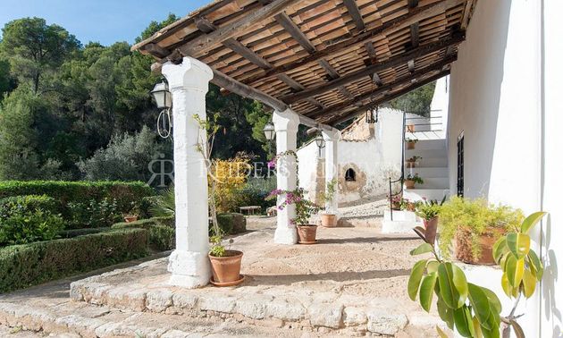 Foto 1 de Casa rural en venda a Génova de 8 habitacions amb terrassa i piscina