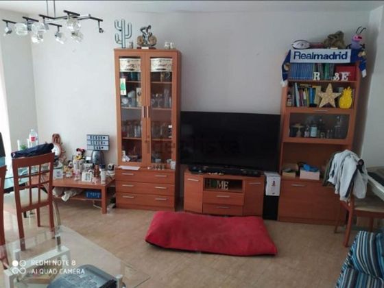 Foto 2 de Pis en venda a Santovenia de Pisuerga de 3 habitacions amb garatge i calefacció