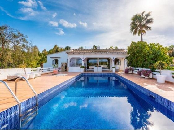 Foto 1 de Casa en venta en Santa Ponça de 4 habitaciones con terraza y piscina