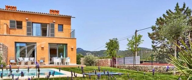 Foto 2 de Casa adossada en venda a Calvià de 3 habitacions amb terrassa i piscina