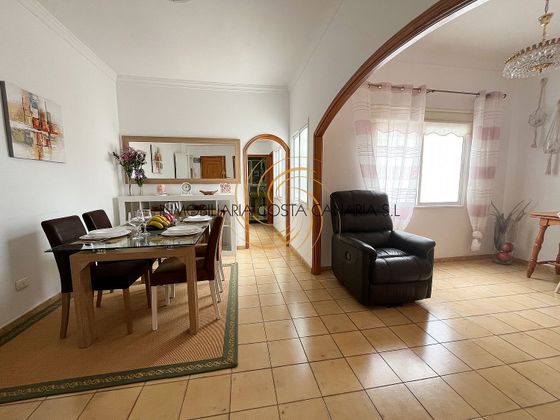 Foto 1 de Piso en alquiler en Alcaravaneras de 1 habitación con terraza y muebles