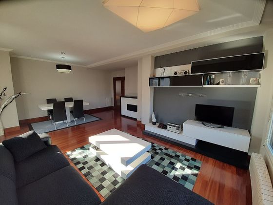 Foto 1 de Pis en lloguer a Zona Artaza - Sarriena de 3 habitacions amb garatge i mobles