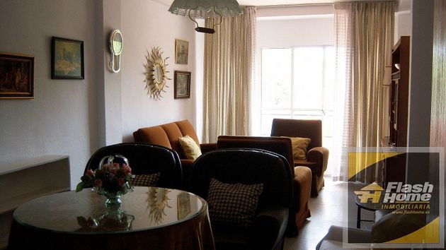 Foto 1 de Pis en lloguer a Vista Alegre - Parque Cruz Conde de 3 habitacions amb terrassa i mobles