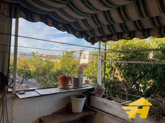 Foto 1 de Venta de casa en Campo de la Verdad - Miraflores de 3 habitaciones con terraza y aire acondicionado
