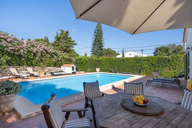 Foto 2 de Chalet en venta en Llucmaçanes de 4 habitaciones con terraza y piscina