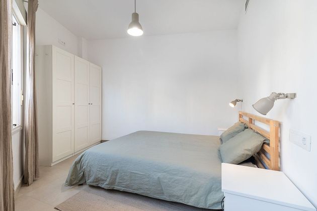 Foto 2 de Piso en venta en Marquès de la Fontsanta - Pere Garau de 1 habitación con terraza y aire acondicionado