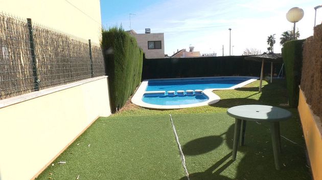 Foto 1 de Casa en lloguer a Rocafort de 4 habitacions amb terrassa i piscina