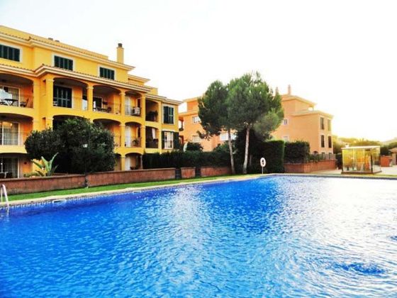 Foto 1 de Pis en venda a calle Falzia de 2 habitacions amb terrassa i piscina