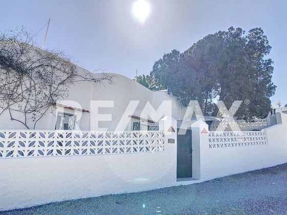 Foto 1 de Venta de casa en Santa Eulalia del Río de 3 habitaciones con terraza y piscina