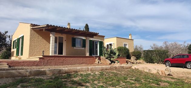 Foto 1 de Alquiler de chalet en Sant Llorenç des Cardassar de 3 habitaciones con terraza y piscina