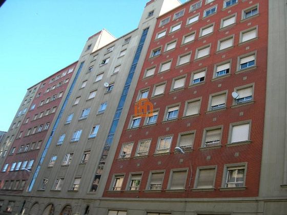 Foto 1 de Pis en venda a Centro Ciudad de 4 habitacions amb calefacció i ascensor